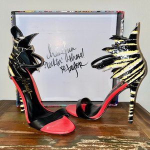 NIB Taylor Says TNT Black & White Snake Skin Stilletos VERY colorful! Size 7.5M
